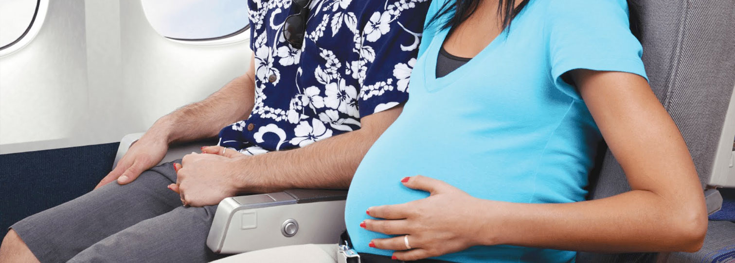 Mulheres grávidas no avião