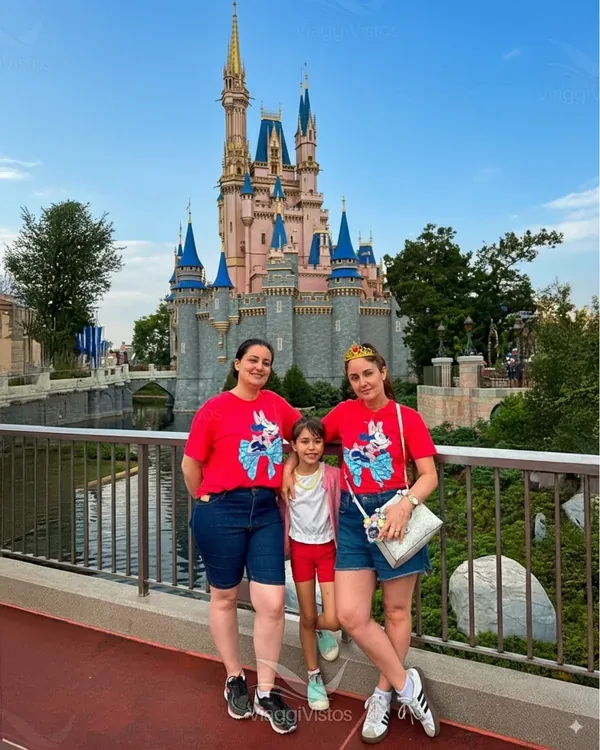 Cliente da Viaggi Vistos com o visto americano aprovado